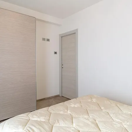 Girasole - Gla128 By Interhome Gera Lario