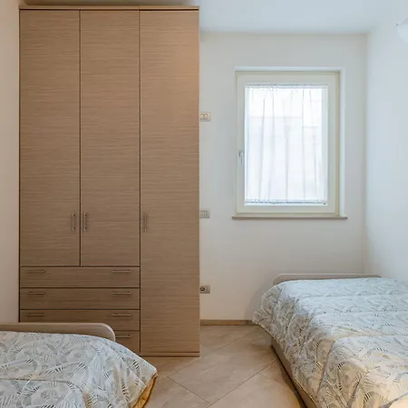 Girasole - Gla128 By Interhome