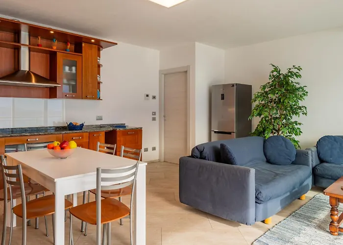 Girasole - Gla128 By Interhome شقة جيرا لاريو