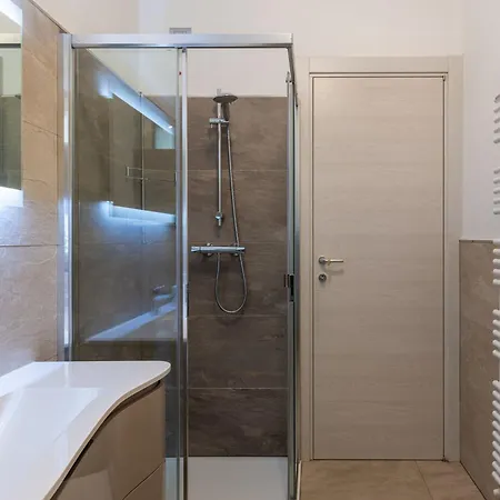 Girasole - Gla128 By Interhome * Gera Lario